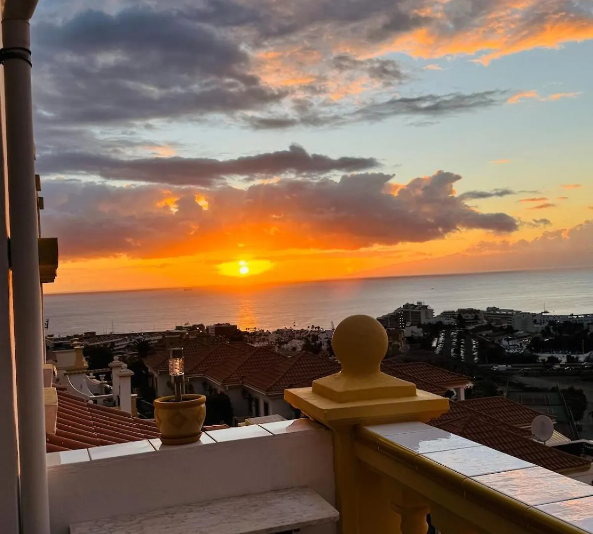 Tenerife Lovely Apartment With Ocean Mountain View アデヘ スペイン